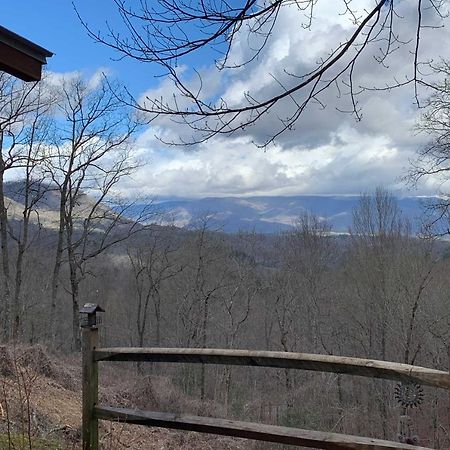브라이슨시티 Cozy Cabin With Hot Tub And Smoky Mountain Views! 빌라 외부 사진