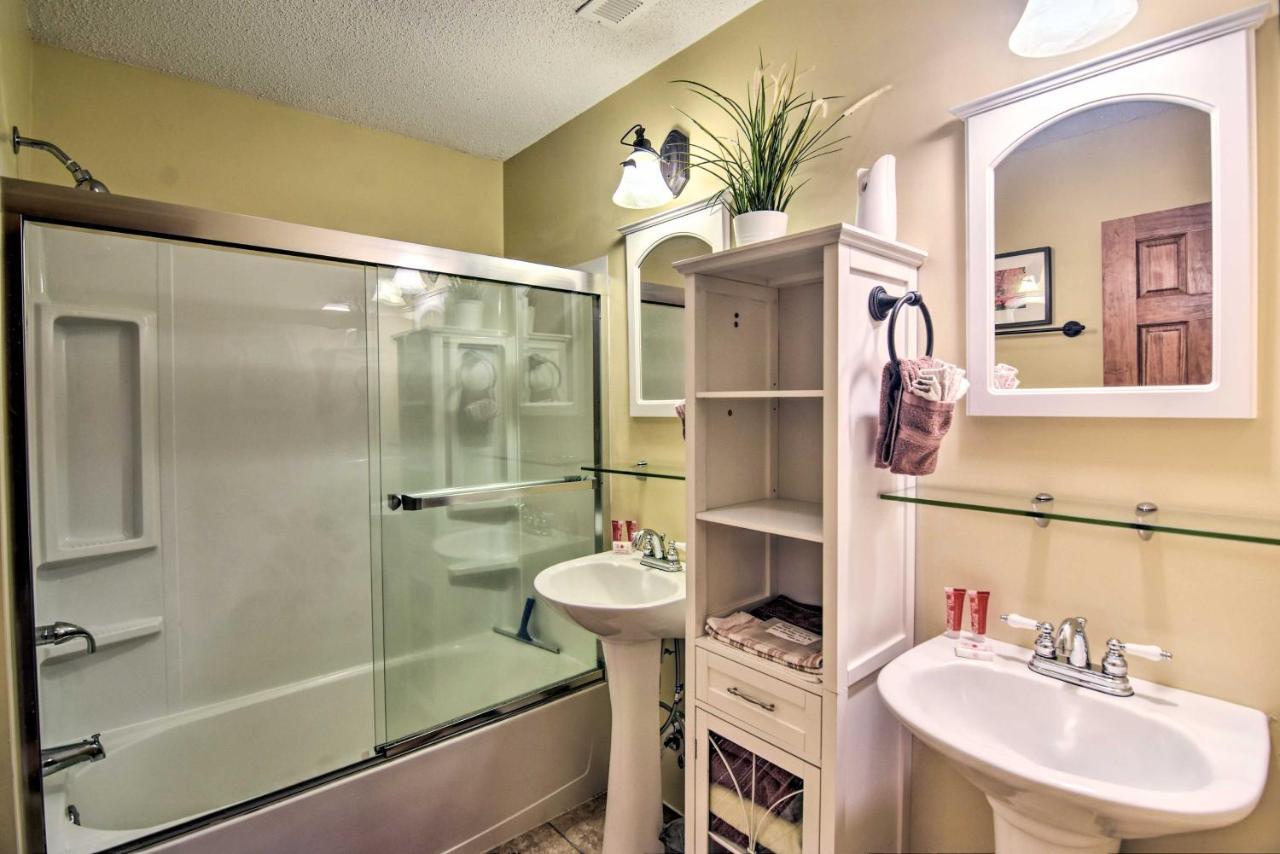 브라이슨시티 Cozy Cabin With Hot Tub And Smoky Mountain Views! 빌라 외부 사진
